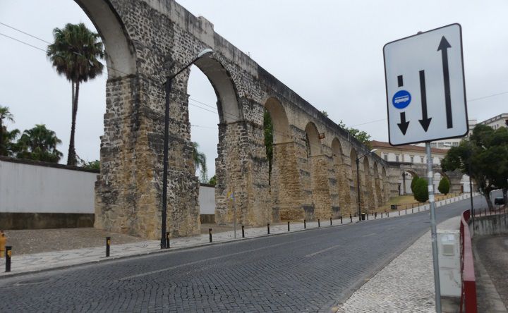 Acueducto romano de Coimbra