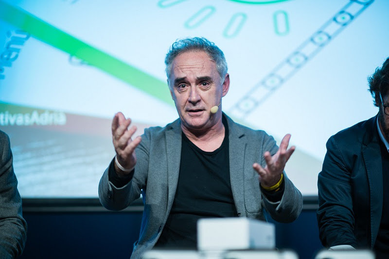 Ferran Adrià presenta el libro \'Escuelas creativas. Un viaje hacia el cambio educativo\'