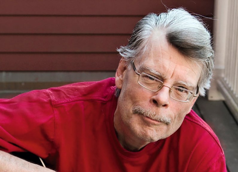 Stephen King y su hijo firman \'Bellas durmientes\', una distopía feminista sobre un mundo  más pacífico y más justo