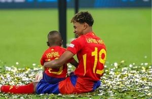 FUTBOLEROS Y CAFETEROS