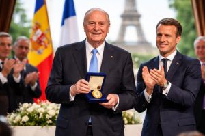 VOLVER, VOLVER, VOLVER