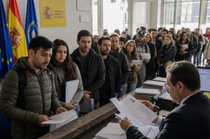 CONCESIÓN DE NACIONALIDAD A DESCENDIENTES DE ESPAÑOLES Y REGULARIZACIÓN DE RESIDENTES ILEGALES EN ESPAÑA (8-VII-2026)