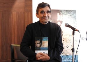 Adolfo Domínguez: “La literatura explora todos los límites de la vida”