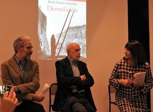 Raúl Guerra Garrido presenta su nueva novela “Demolición”