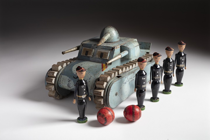 Colección Santos-Lloro. Juego de bolos