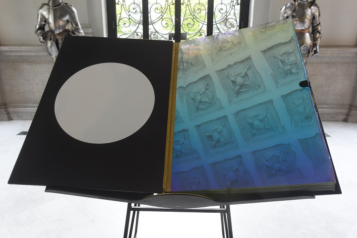 A view becomes a window