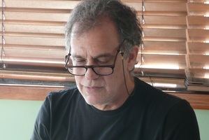 El escritor venezolano Federico Vegas publica “Los años sin juicio”, la historia de un hombre inocente encerrado en una cárcel