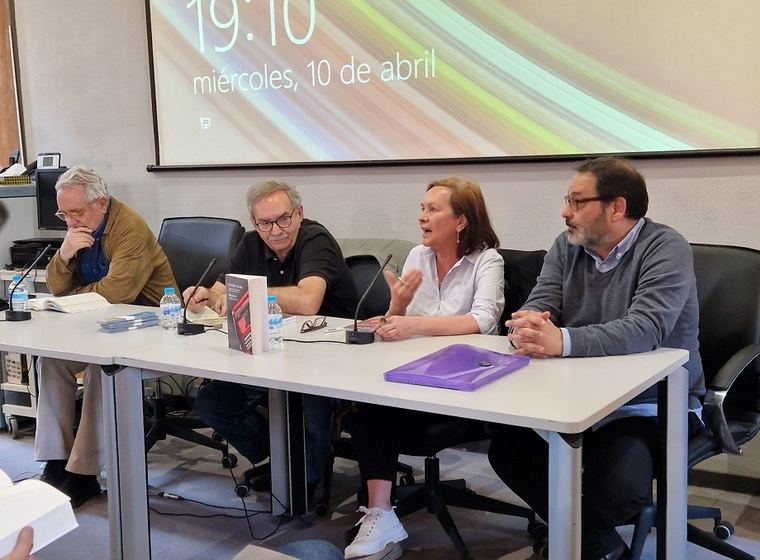 Manuel Rico en la presentación de 'La ficción y la vida'