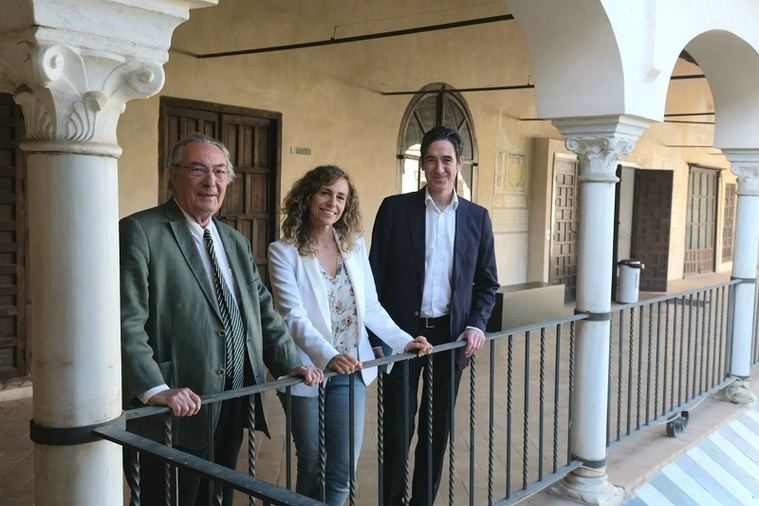 Jacobo Cortines, Isabel Ojeda y Ignacio F. Garmendía