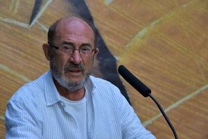 Entrevista al escritor Juan Madrid, invitado estrella de la Semana Negra de Gijón