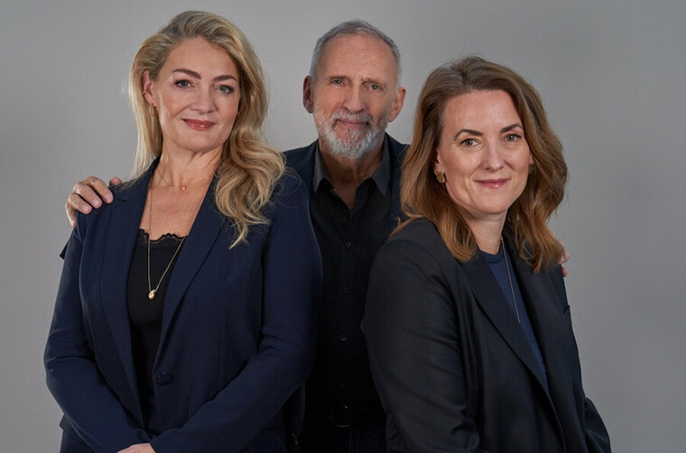 Jussi Adler-Olsen, Stine Bolther y Line Holm