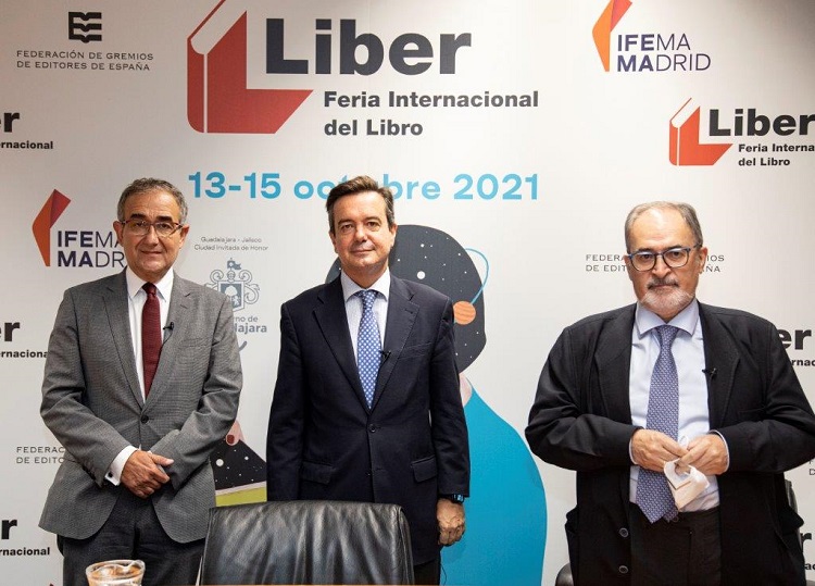 Patrici Tixis, presidente de la FGEE, Eduardo López-Puertas, director general de IFEMA MADRID, y Antonio Mª Ávila, director ejecutivo de la FGEE.