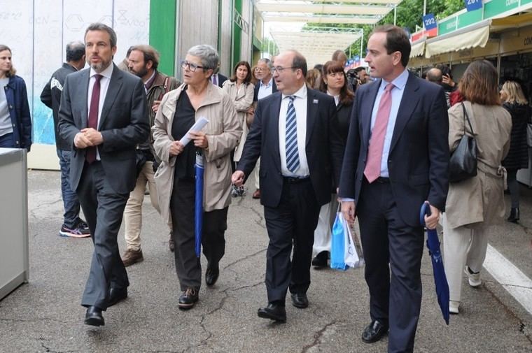 Las autoridades políticas en la inauguración de la Feria del Libro de Madrid 2023