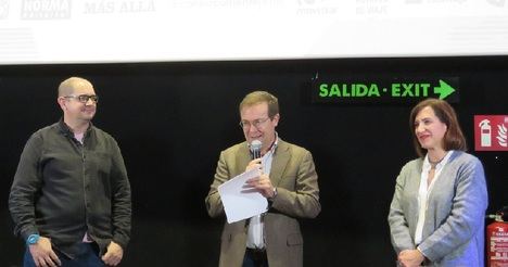 Sara Fernández, vicealcaldesa de Zaragoza;
Javier Sierra, escritor y experto en OVNIs, y Nacho Ares, egiptólogo, escritor y divulgador