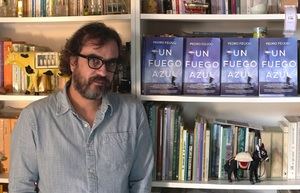 Entrevista a Pedro Feijoo: “Me gusta jugar al gato y el ratón con la persona al otro lado del libro”