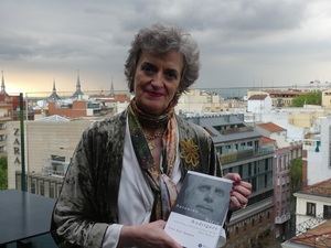 Entrevista a Pilar Úcar Ventura: “Antonino es un poeta que ataca a la sociedad y a la esencia del ser humano”