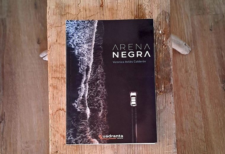 Arena negra