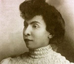 Zarelia: primera periodista ecuatoriana en el siglo XIX, promotora de espacios literarios femeninos