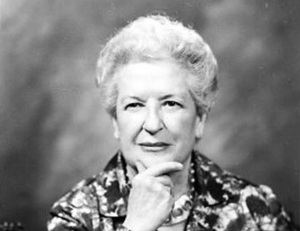 Carmen Conde: Pionera de la literatura española y primera mujer académica de la RAE