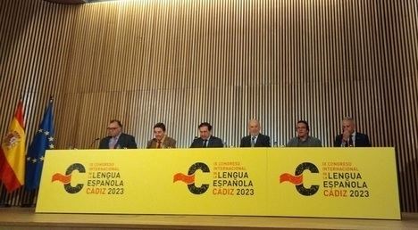 El ministro de Exteriores, los directores del Instituto Cervantes y la RAE y el alcalde de Cádiz firman la declaración para celebrar el IX Congreso de la Lengua Española en esa ciudad
