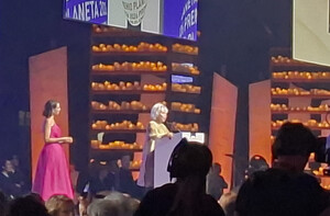Isabel Allende gana el Premio Planeta de Novela 2026 con "La hora antes del alba"
