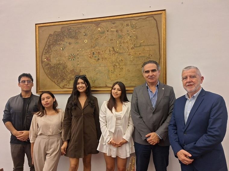 Homenaje a Cervantes y Vargas Llosa en Málaga