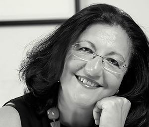 Entrevista a Inma Chacón: " Hay demasiado libros. El mercado no puede absorber todo lo que sale cada semana"