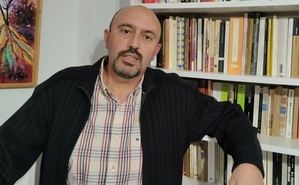 De la Olivetti a “Vidas posibles”: el viaje literario de José Payá Beltrán