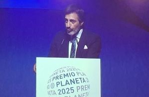 El escritor madrileño Juan del Val se hace con la LXXIV Edición del Premio Planeta