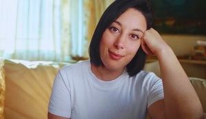 Alina Prades: “Ser cuidadosa al narrar la violencia sin suavizarla”