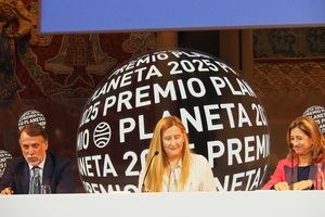 Luz Gabás revela los finalistas del Premio Planeta 2025