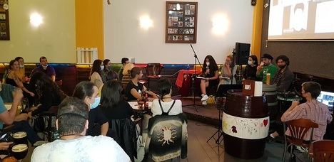 Presentación Poesía 90