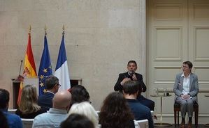 La novela "La Nuit au cœur" (ed. Gallimard), de Nathacha Appanah, gana el Choix Goncourt de l’Espagne 2025