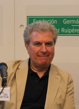 César Antonio Molina