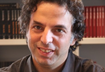 Etgar Keret publica su libro de crónicas 