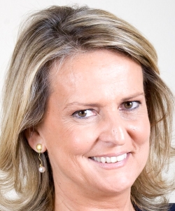 Entrevista a Isabel San Sebastián, autora de “La mujer del diplomático”