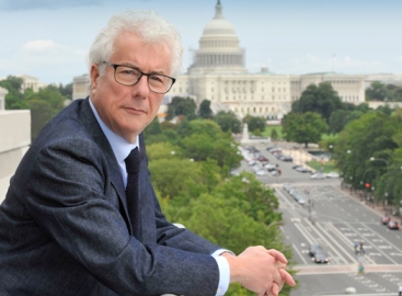 Ken Follett