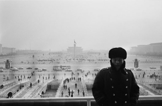 La Virreina Centre de la Imatge y La Fábrica editan el catálogo 'On the table. Ai Weiwei'