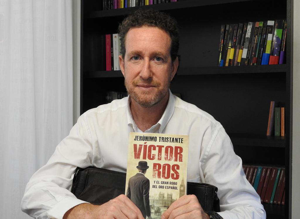Entrevista a Jerónimo Tristante, autor de “Víctor Ros y el gran robo del oro español”