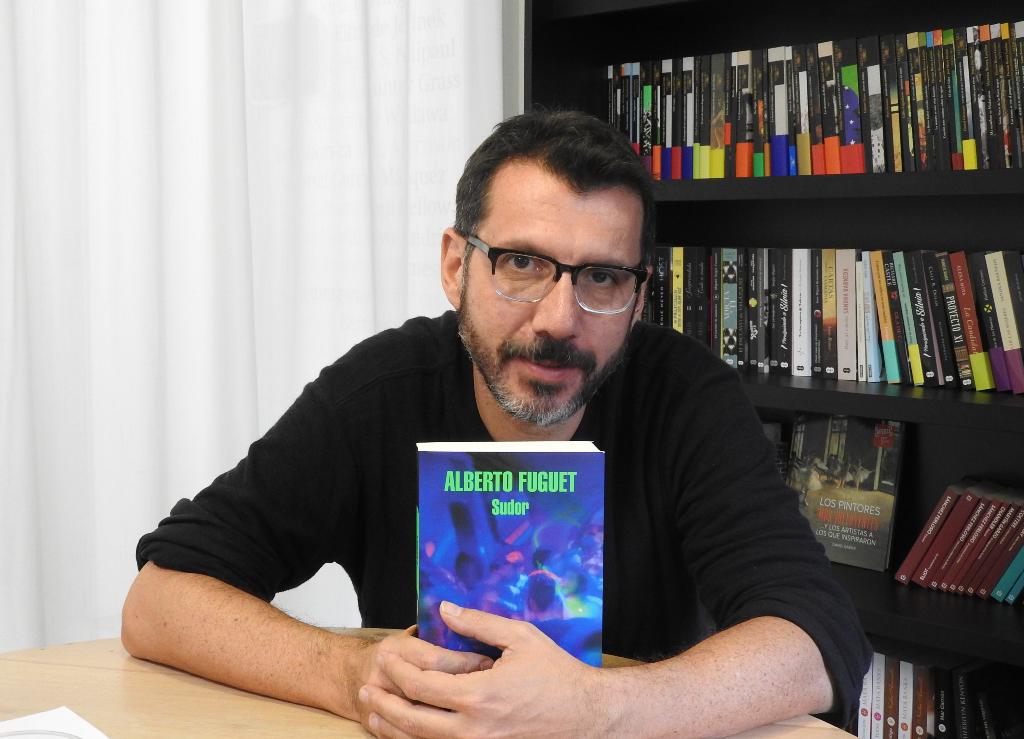 Entrevista a Alberto Fuguet, autor de “Sudor”