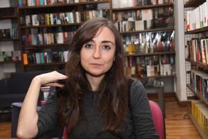 En su última novela, Elvira Navarro relata los últimos días de la escritora maldita Adelaida García Morales