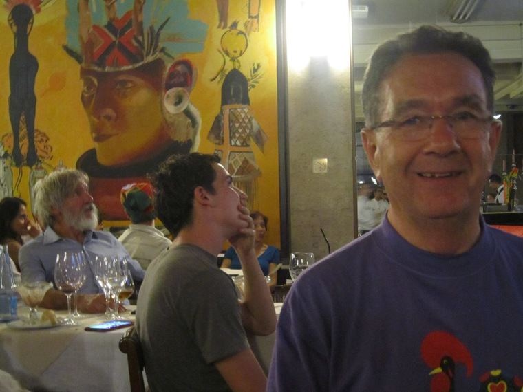 El Oporto compartiendo el éxito de la selección portuguesa de futbol, en una cena, al lado de Harrison Ford