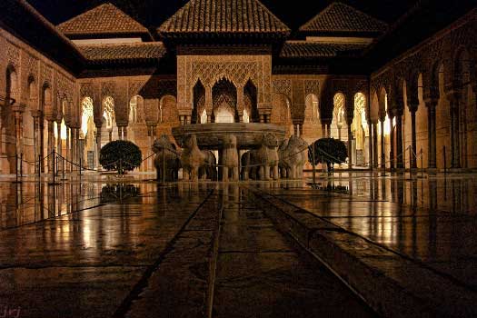 Patio de los leones en la Alhambra