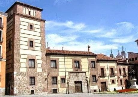 Casa Torre de los Lujanes sita en la Plaza dela Villa de Madrid, antigua sede de la Real Sociedad Económica Matritense de Amigos del País.