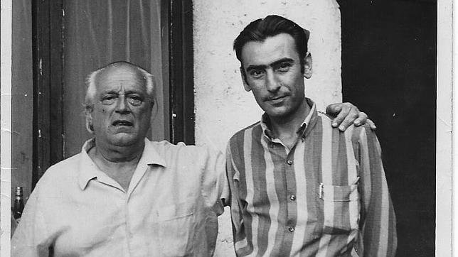 Carlos Sahagún, en Roma, con Rafael Alberti. Años 70