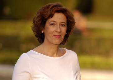 ”Dispara, yo ya estoy muerto” de Julia Navarro elegida por el público como la mejor novela con valores del año