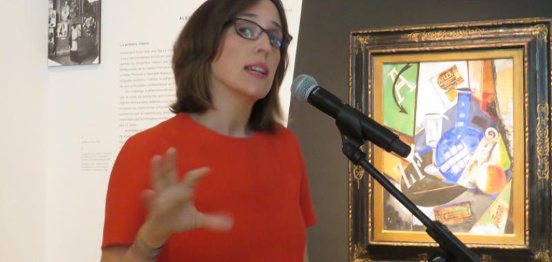 Marta Ruiz del Árbol, comisaria del montaje y conservadora del Museo Thyssen, durante su intervención en la presentación de la exposición