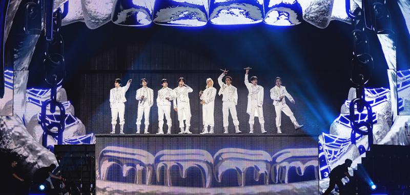 Stray Kids: the dominate experience