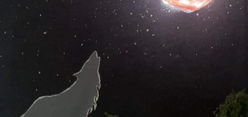 El aullido que sostiene la luna