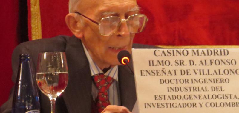 El conferenciante Alfonso Enseñat de Villalonga, Doctor Ingeniero Industrial del Estado; Genealogista; Investigador y Colombista